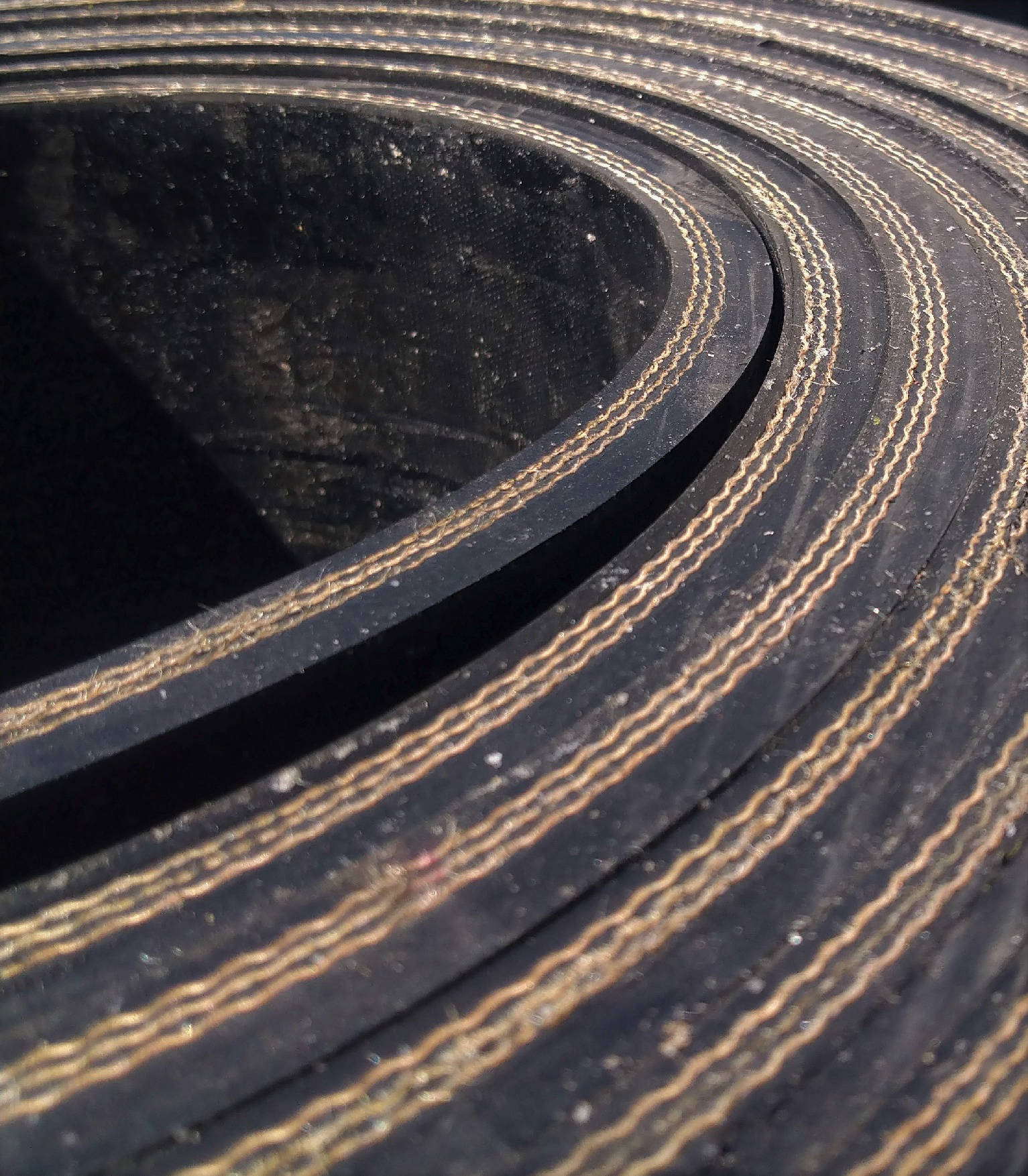 heavy black belt aggregate conveyor